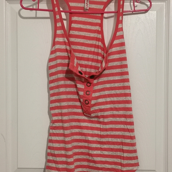 Garage Tank top - Picture 2 of 2